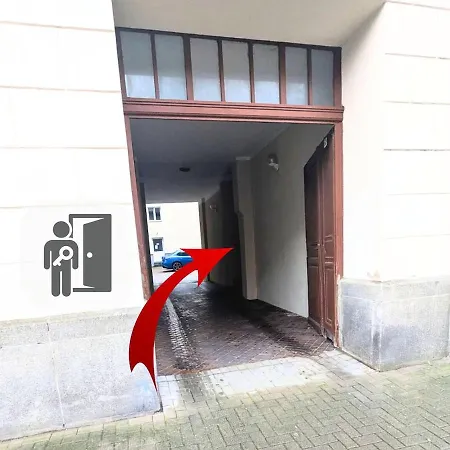 Apartment Gemuetliches - Hochwertiges Boxspringbett, Privater Parkplatz, Terrasse, Komplette Kueche, Wlan, 40 Zoll Hd Tv