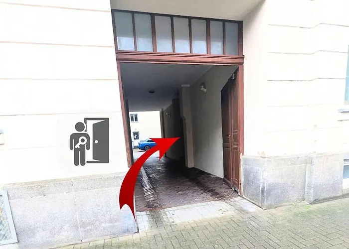 Apartment Gemuetliches - Hochwertiges Boxspringbett, Privater Parkplatz, Terrasse, Komplette Kueche, Wlan, 40 Zoll Hd Tv